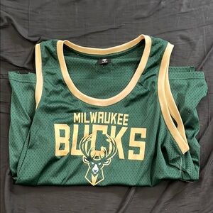 Milwaukee Bucks Green and Cream NBA Jersey